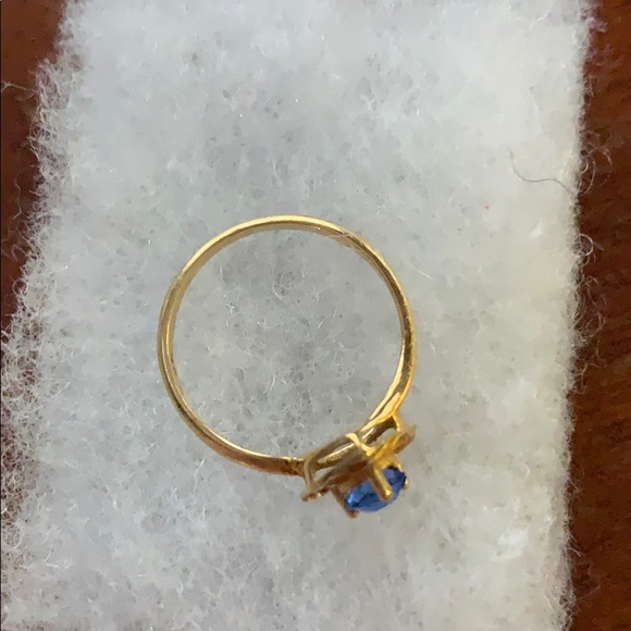 Solid gold ring - Picture 2 of 4